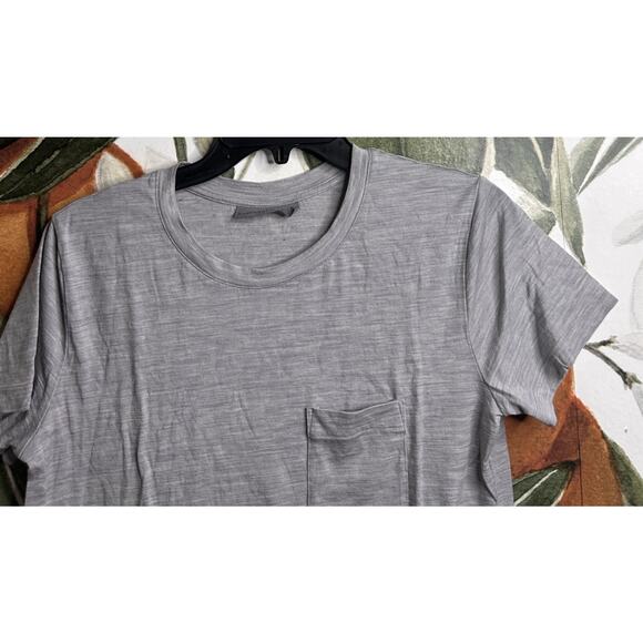 Ice Breaker Womens Small Gray Wool Blend Short Sleeve Shirt - Picture 2 of 6